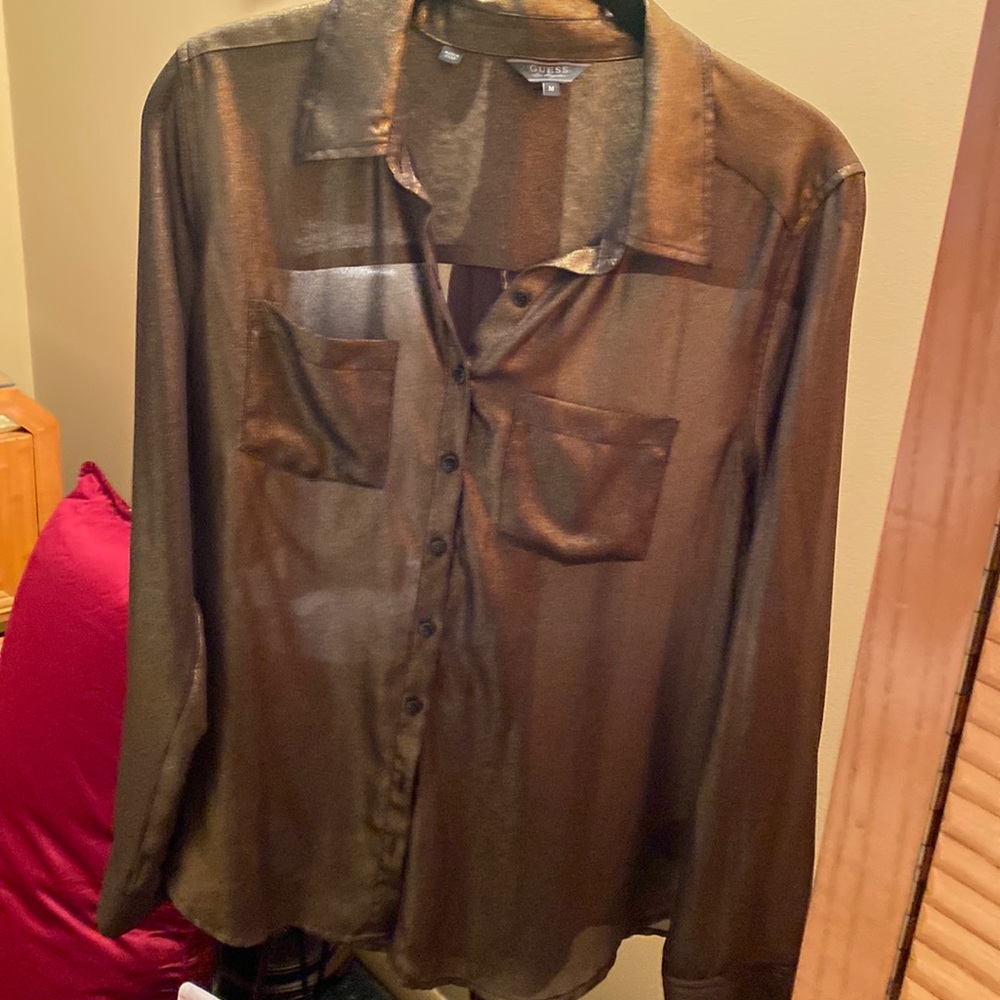 Bottom down shirt